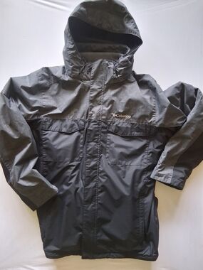 3 in 1 Versatile Columbia Interchange Windbreaker w/Removable Inner Fleece Jackt